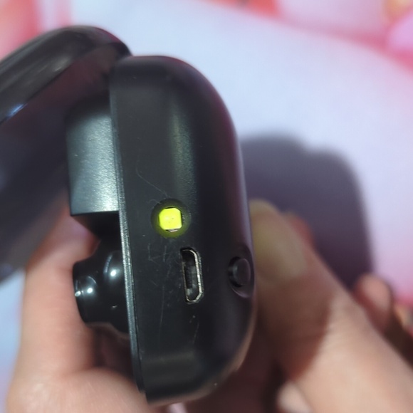 Title: M19 TWS Wireless Bluetooth Earbuds w/ LED Display Charging Case - Picture 5 of 13